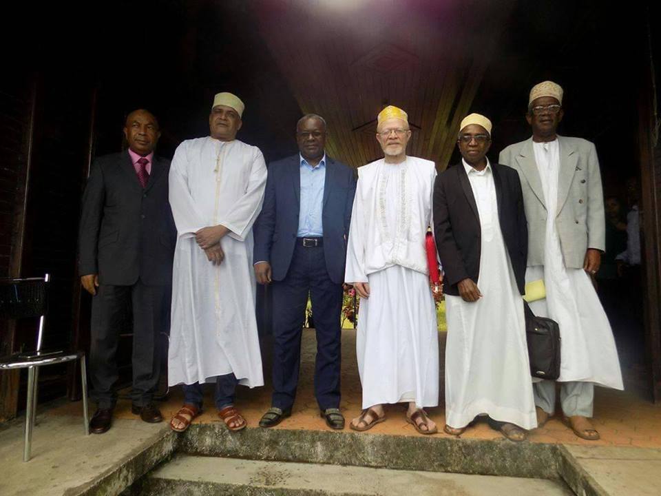 image Préparation des assises sur les 42 ans d’indépendance / Le gouverneur Hassane Hamadi consulte ses prédécesseurs